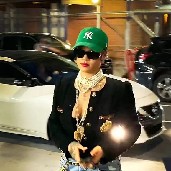 Vivienne Westwood Three Row Pearl Pearls Bas Relief Choker Cream White Necklace - Picture 15 of 17